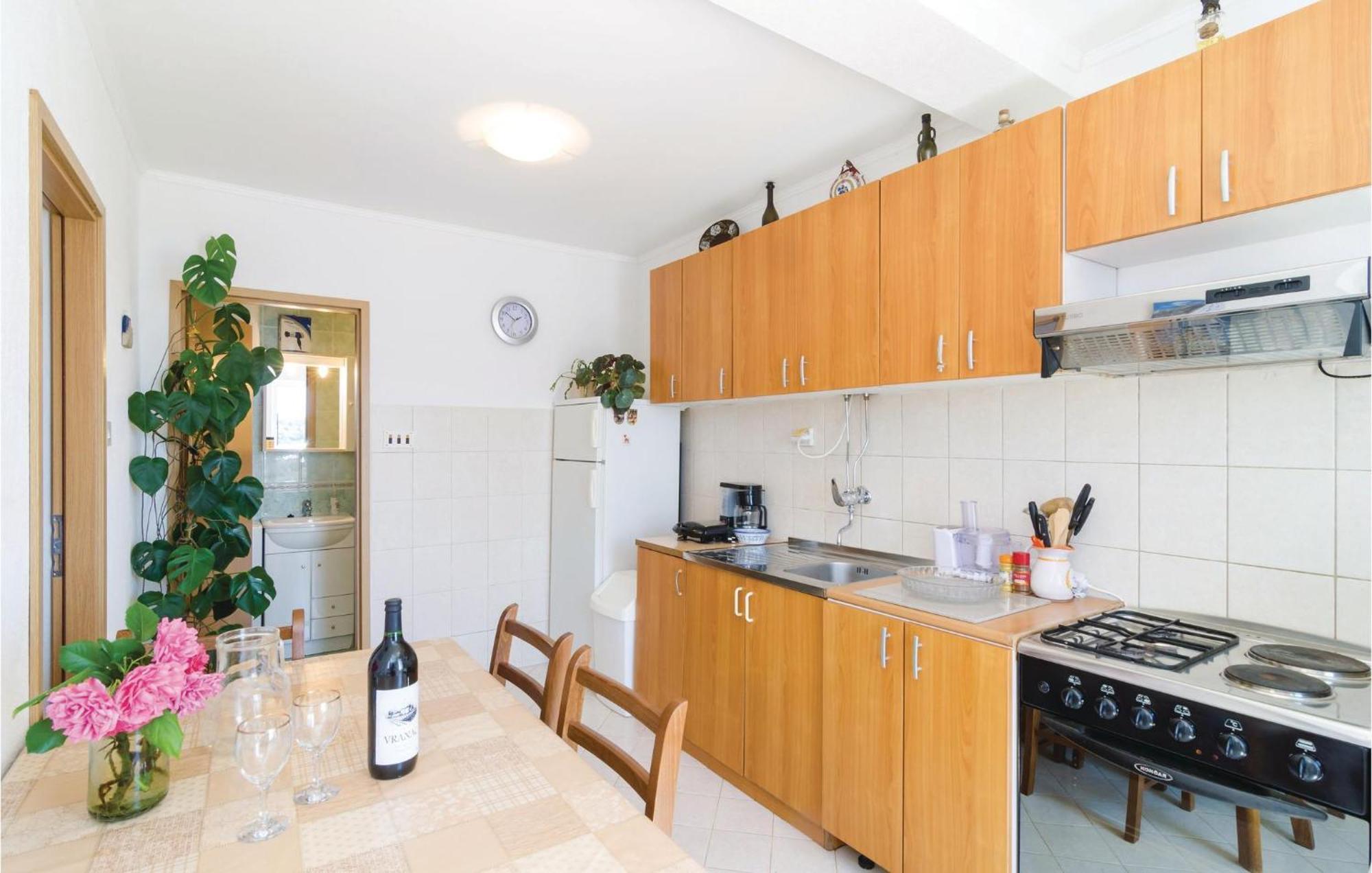 Stunning Apartment In Gruda With Wifi Экстерьер фото